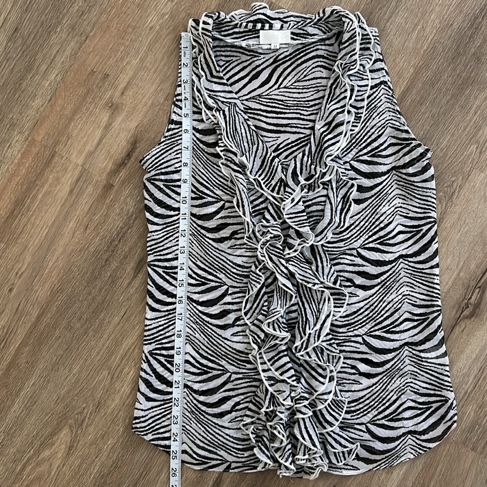 ADORE Zebra Ruffle V-Neck Tank Top - Picture 3 of 5
